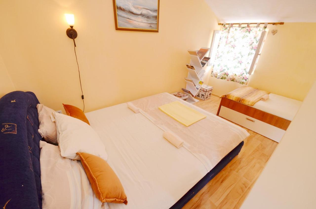 Apartment Romana Тиват Экстерьер фото